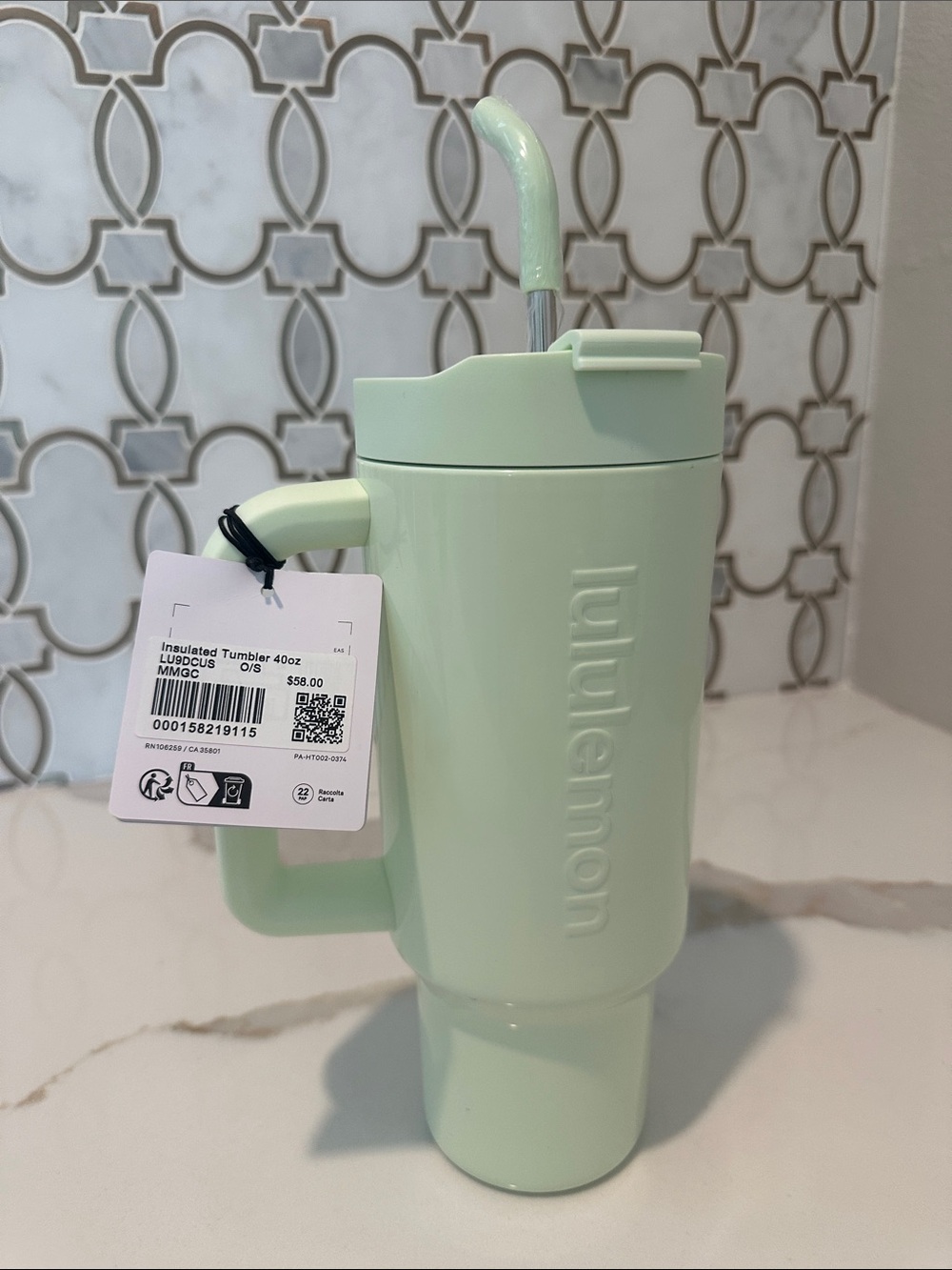NWT Lululemon insulated tumbler 40oz Matcha Magic Green
